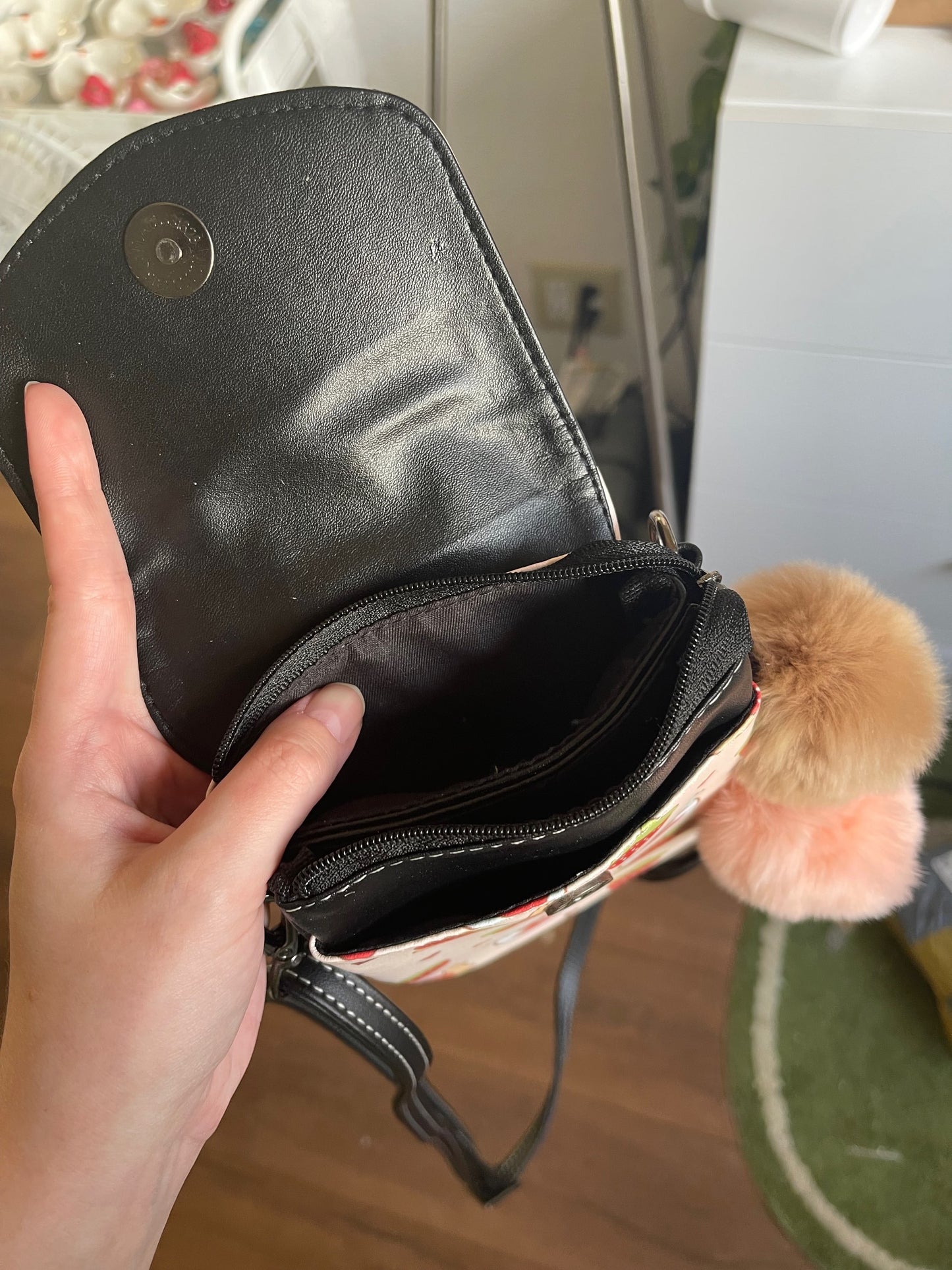 Strawberry Snail Purse